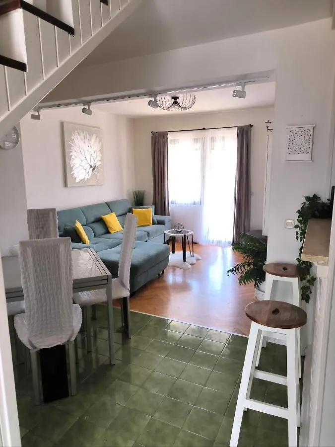 Apartment View Split